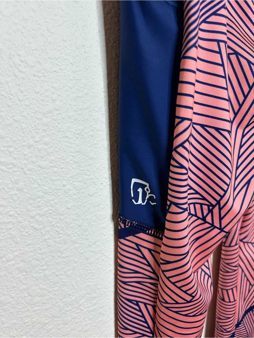Icelantic Coral & Navy Geometric Print Leggings M